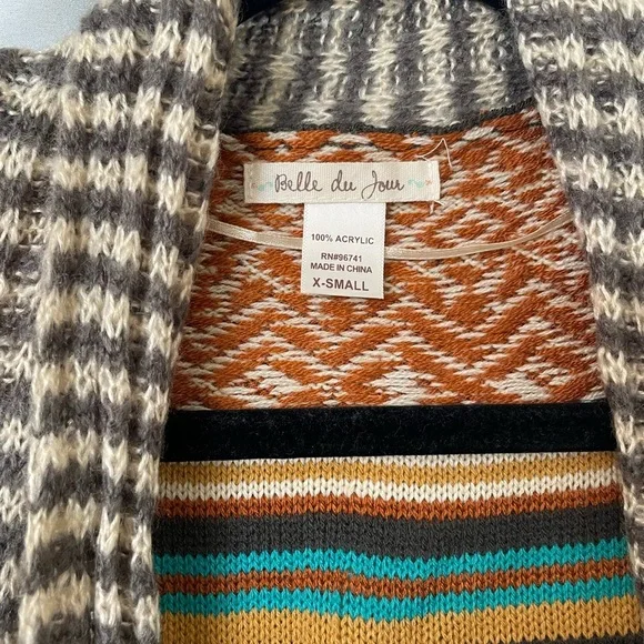 Bella de jour Soft neutral tone striped and geometric sweater cardigan size XS - Picture 2 of 3